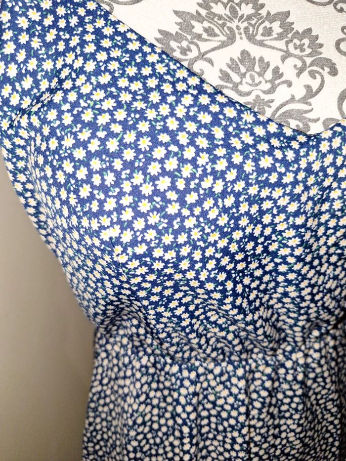 Robe a petite fleur 🌸  taille unique - photo numéro 2
