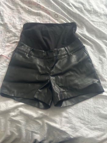 Short de grossesse femme