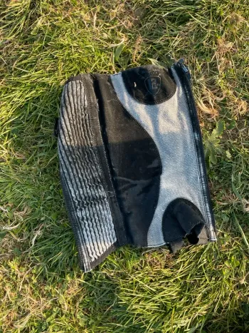 Chaps équitation enfant noires et grises