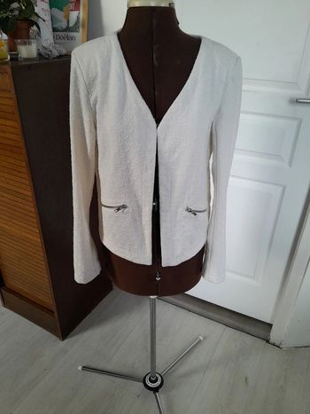 Jolie petite veste only taille L