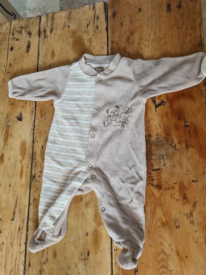Lot trois pyjamas velour 1-3 mois
