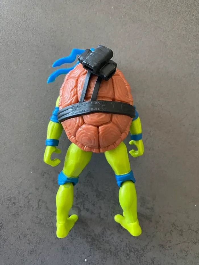 Figurine Léonardo Tortues Ninja 12 cm avec accessoires - photo numéro 3
