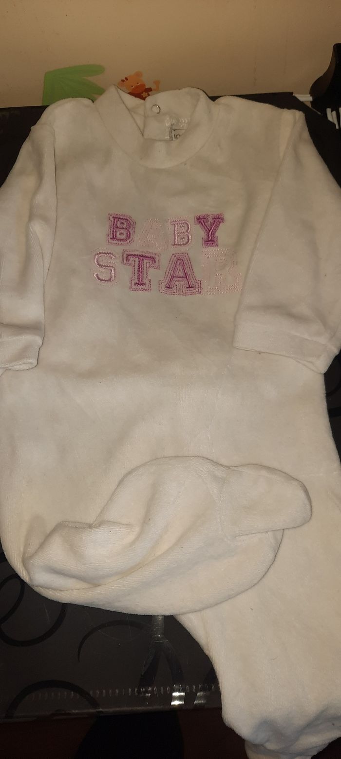 Chemise, pull, pyjamas et bodys 6 mois - photo numéro 5