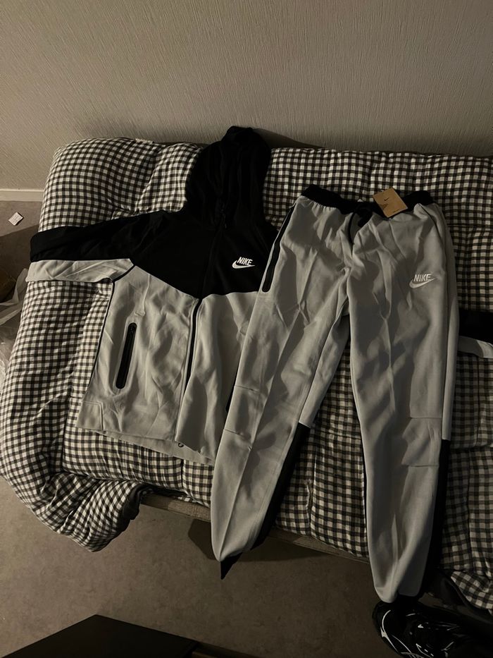Survêtement nike