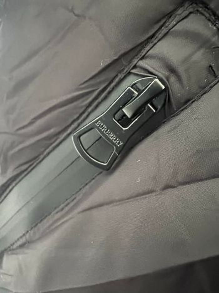 Doudoune Burberry - photo numéro 4