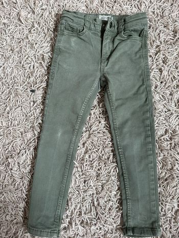 Skinny taille 4 ans