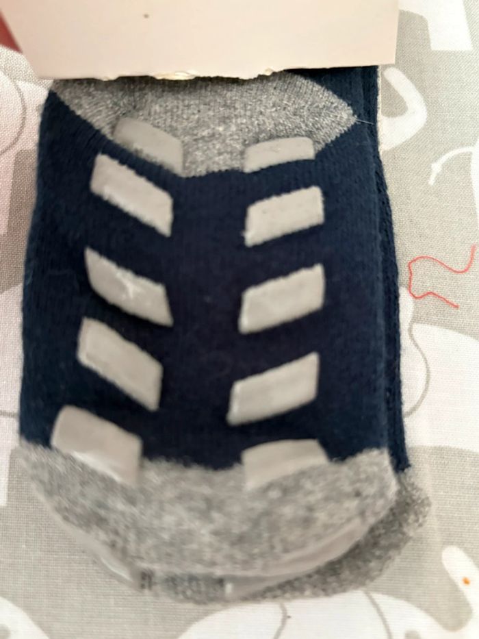 Chaussette anti-dérapante - photo numéro 2