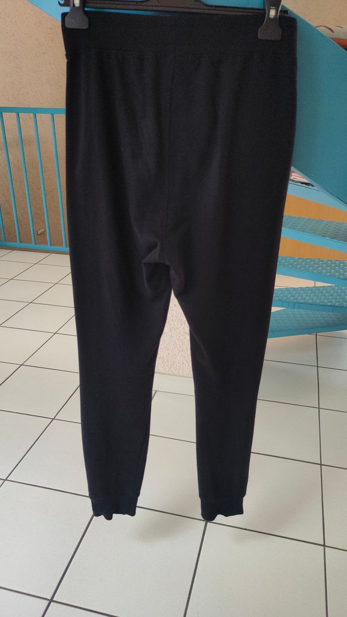 Bas de jogging noir KIABI taille 34 (14 ans) comme NEUF - photo numéro 4
