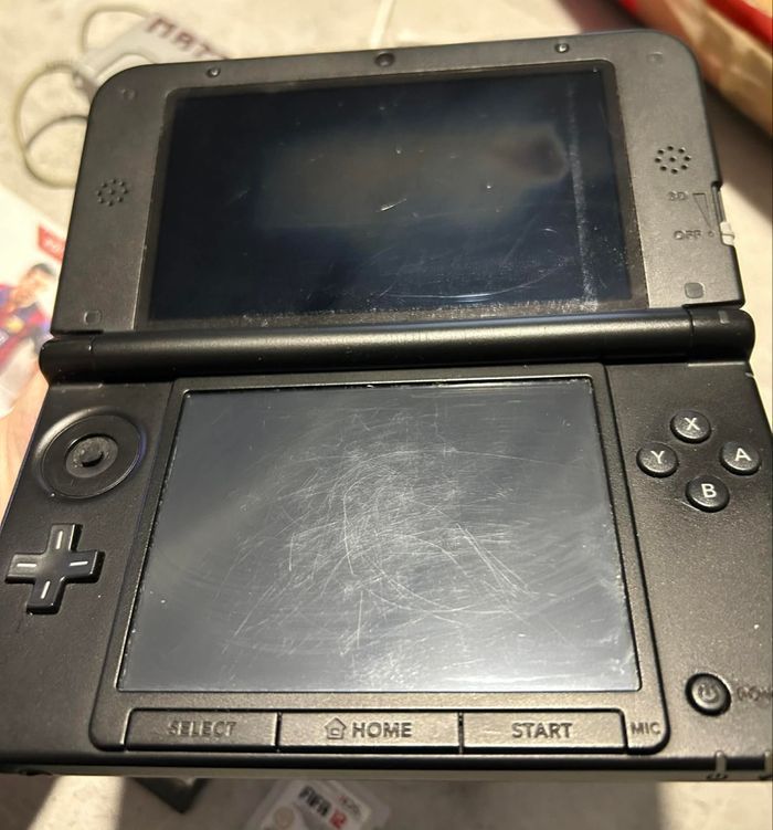 Nintendo 3DS XL bleue + 3 jeux - photo numéro 7