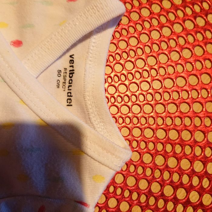lot 5 bodies et pyjamas 0 à 1 mois - photo numéro 3