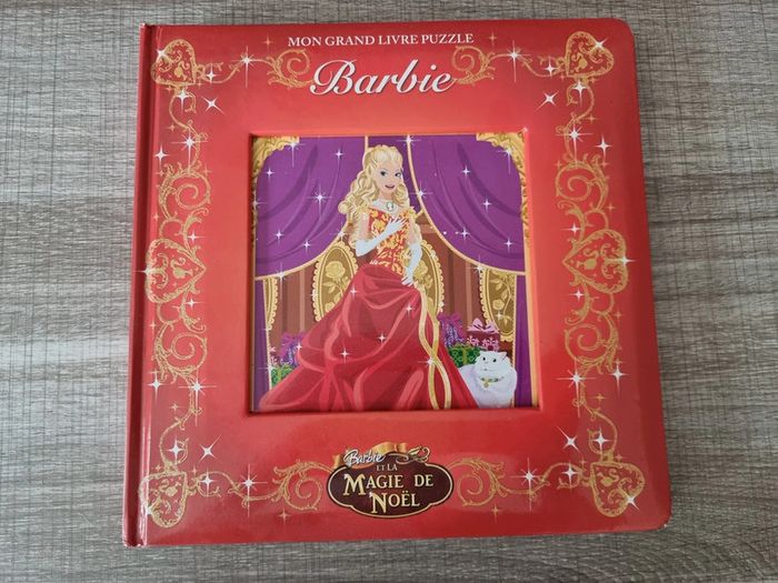 Livre puzzle Barbie et la magie de Noël