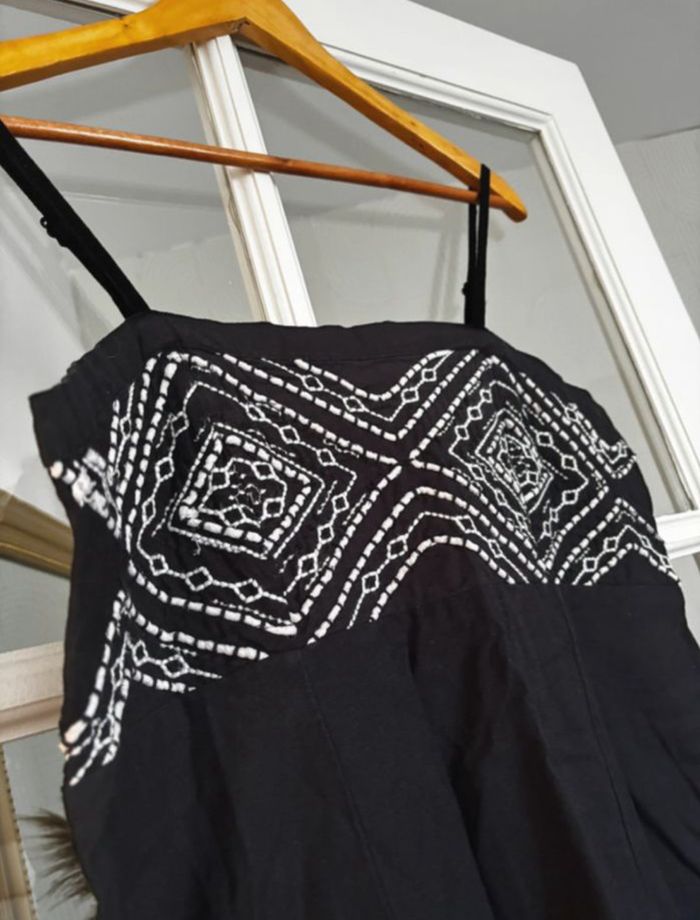 Robe noir en lin - photo numéro 2