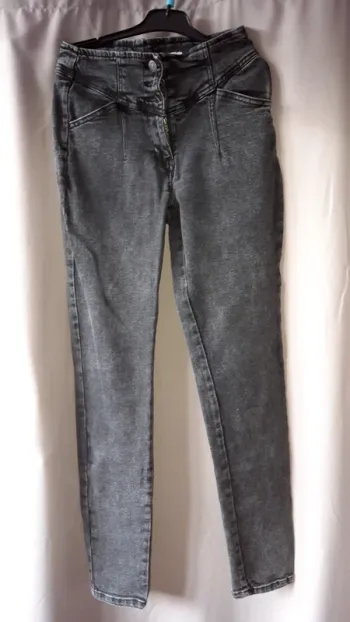 Jeans skinny en 34.