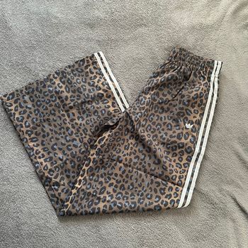 Pantalon adidas léopard - taille S