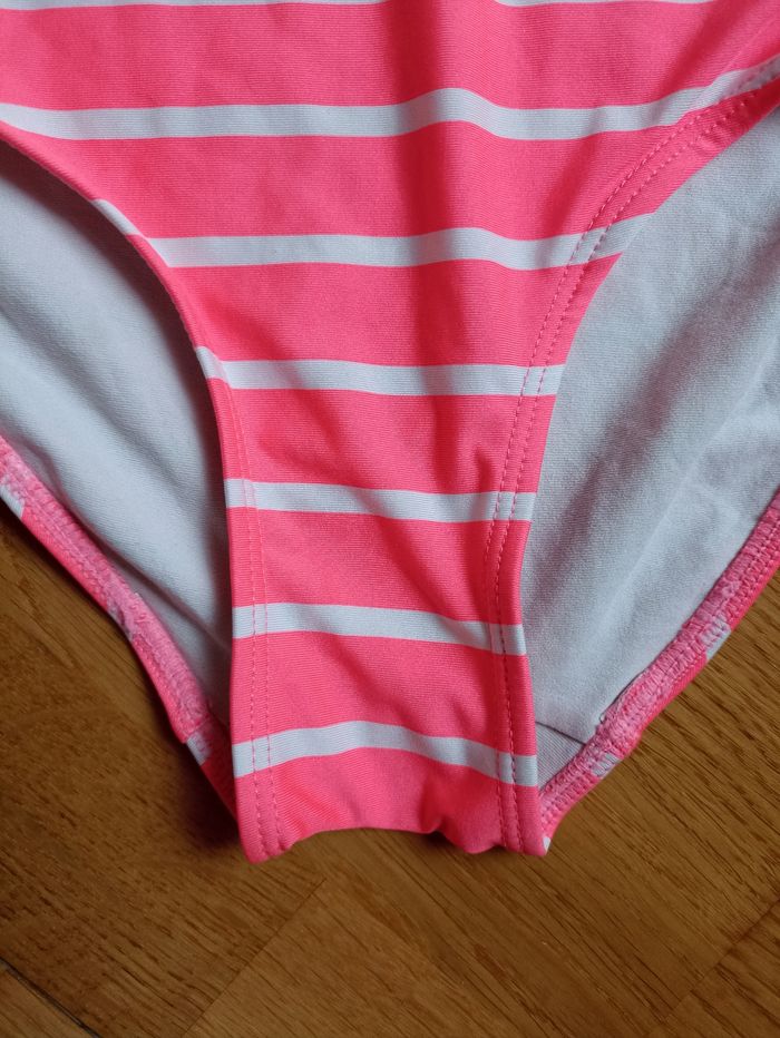 Maillot de bain fille 6/8 ans - photo numéro 5