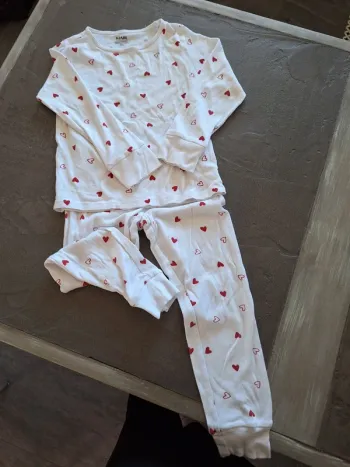 Pyjama 2 pièces.