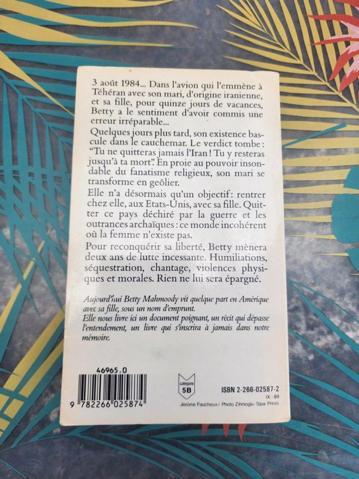 Livre de poche "jamais sans ma fille" de Betty Mahmoody - photo numéro 2