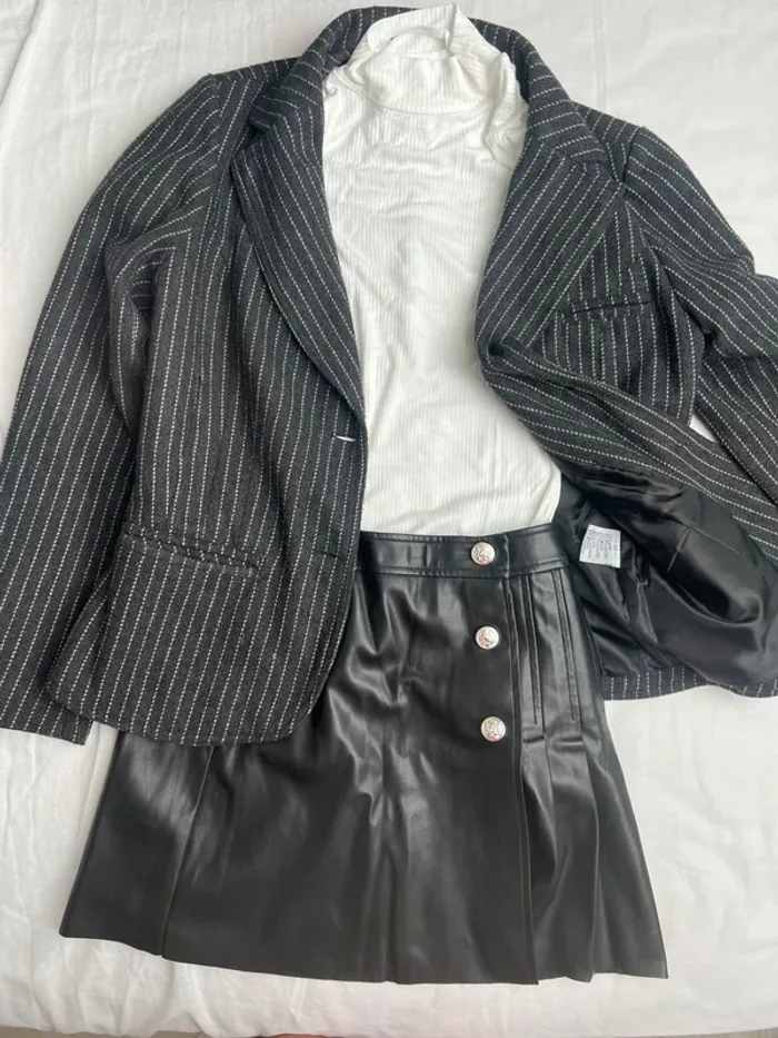 Jupe simili cuir - Stradivarius - T34 - photo numéro 2