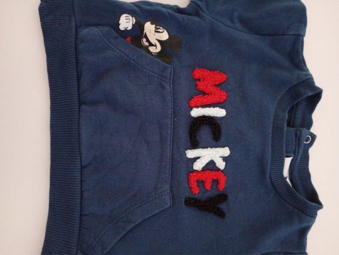 Pull Mickey bleu 3 mois - photo numéro 2