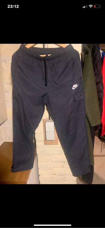 cargo Nike