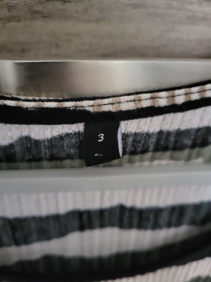 Vends T-shirt - photo numéro 3