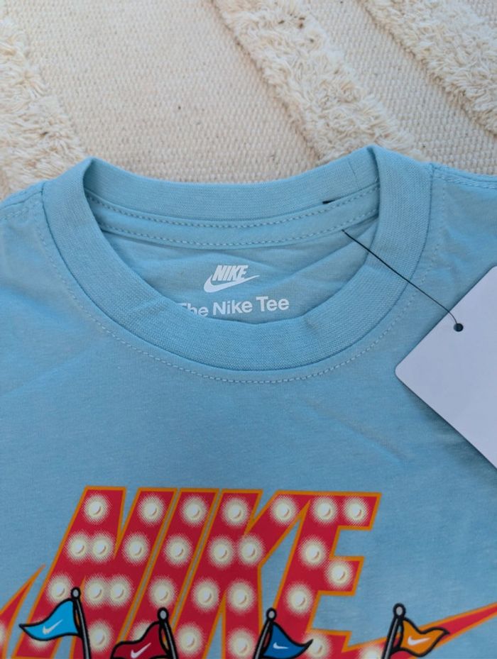 T-shirt Nike 4 ans neuf - photo numéro 3