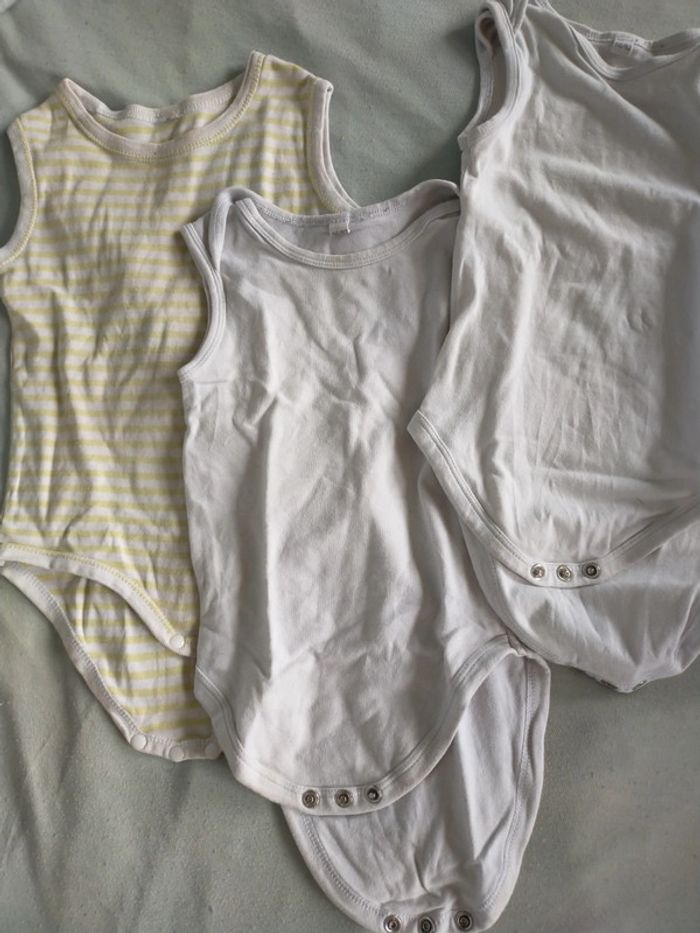 Lot 3 bodies sans manche