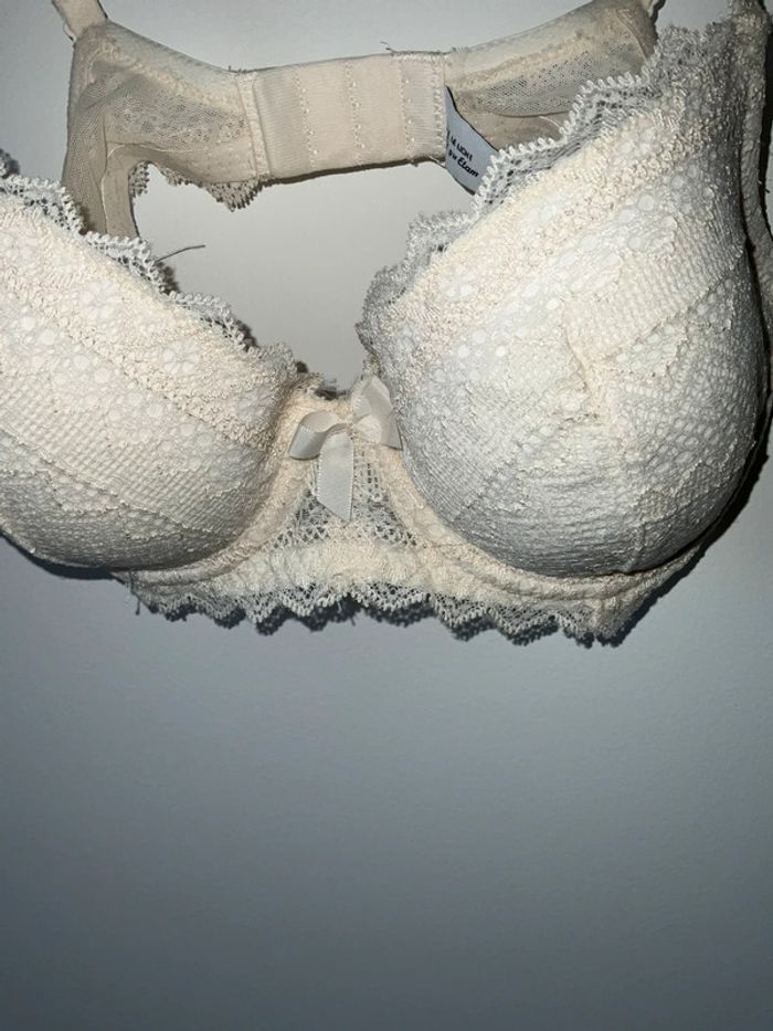 Soutien-gorge - photo numéro 3