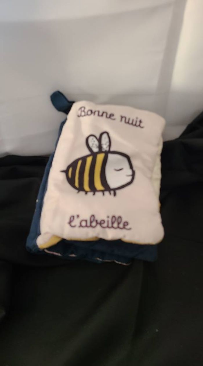 Bonne nuit mon tout-petit ; le premier livre-tissu de bébé – Surya Sajnani - photo numéro 3