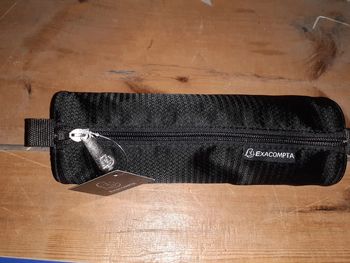 Neuf Trousse excacompta noir