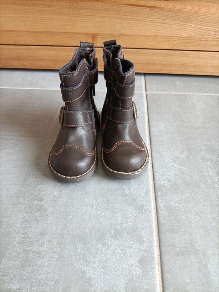 Bottines pointure 21 - photo numéro 2