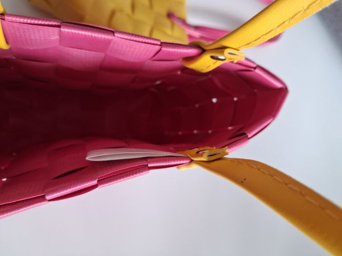 2 paniers fille 11 cm de haut sur 16 de large 1 jaune et un rose - photo numéro 7