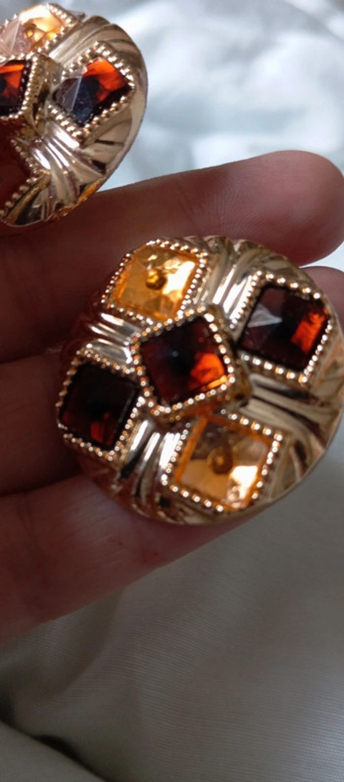 Clips d'oreilles plastique - photo numéro 2