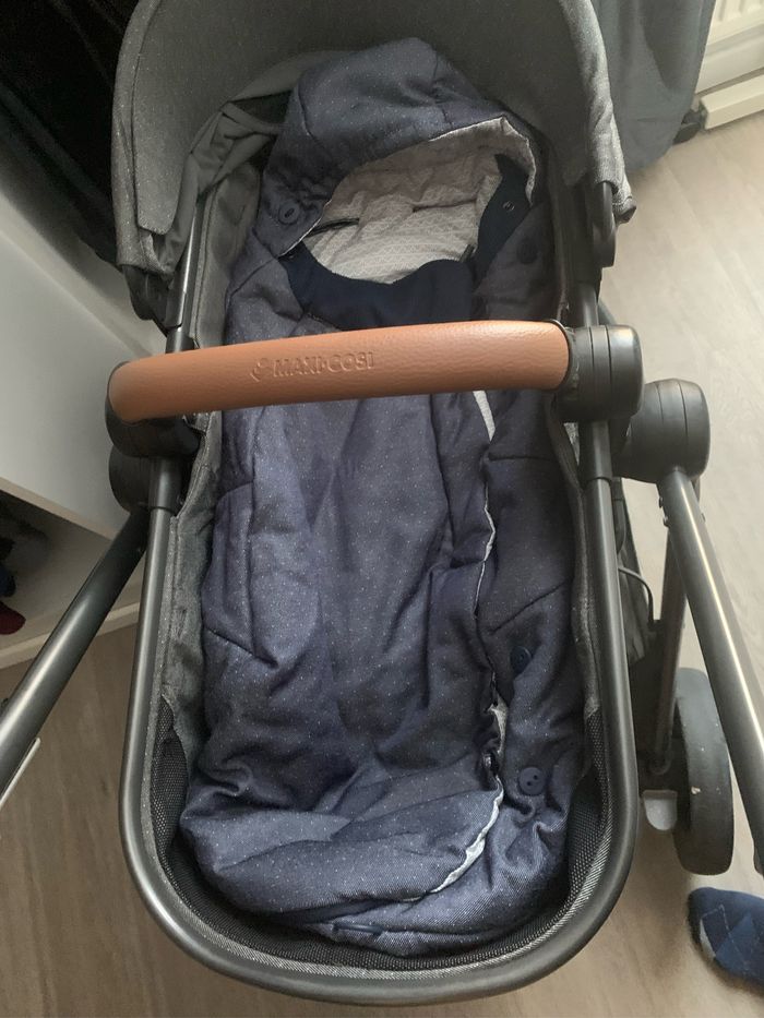 poussette Zelia et coque pebble + isize avec base isofix et accesoires - photo numéro 9