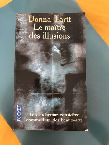 Le maître des illusions - Pocket - Donna Tartt