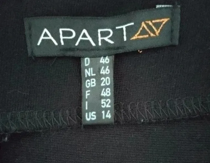 Robe noire chic - Apart - taille 46/48 - photo numéro 4