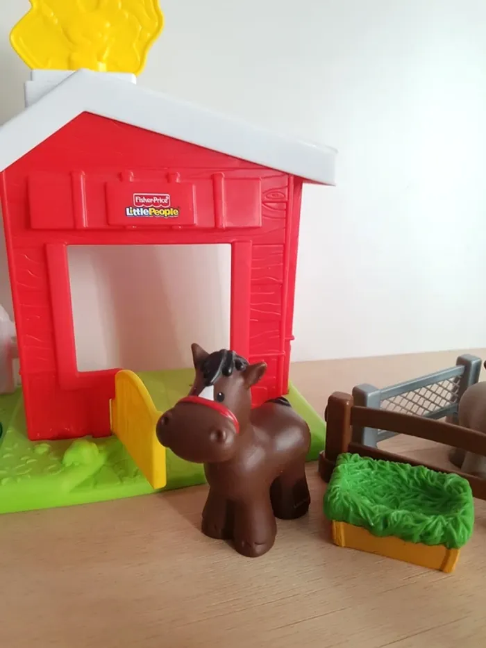 Fisher Price écurie et stand du marché fermier Little people - photo numéro 13
