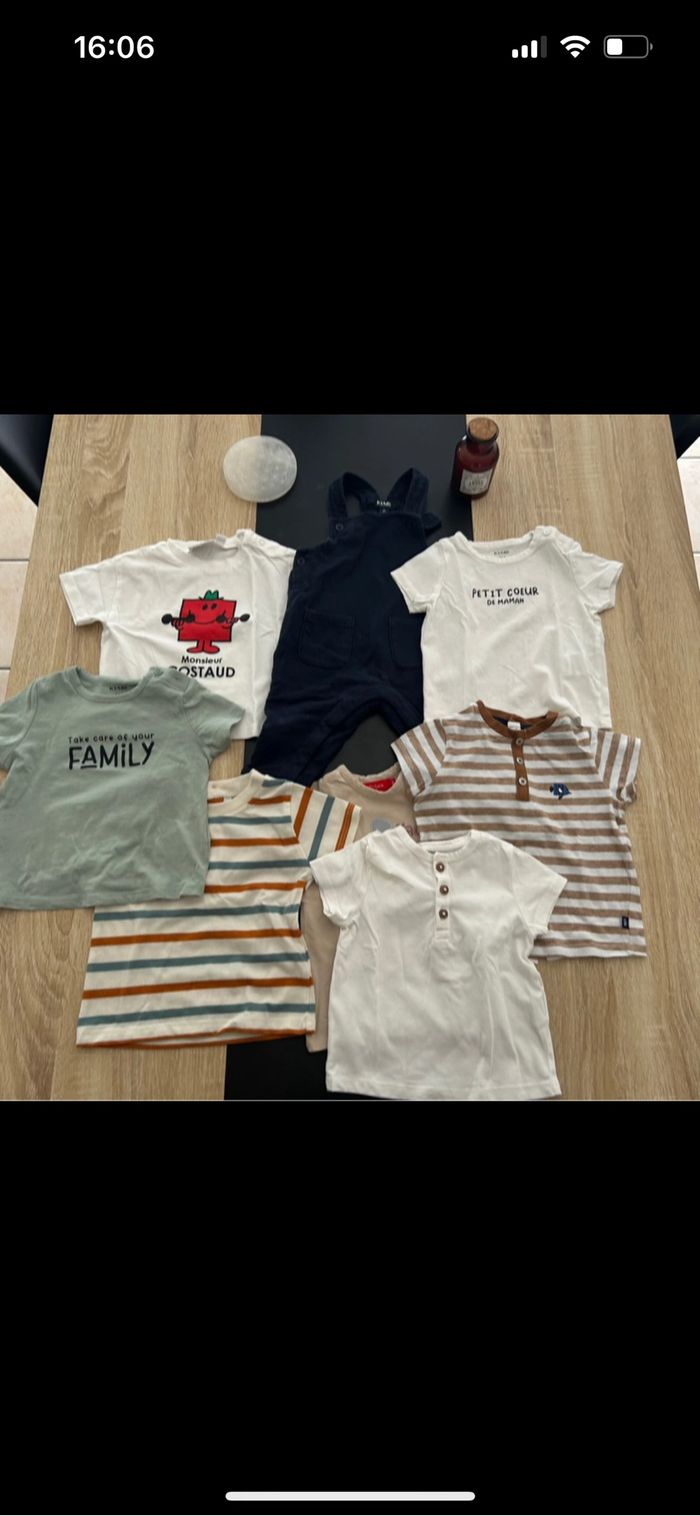 Lot de 7 tee-shirts et 1 salopette