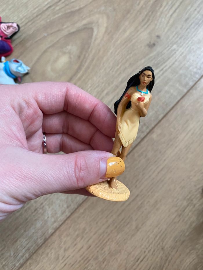 Lot de 5 figurines pocahontas Disney - photo numéro 10