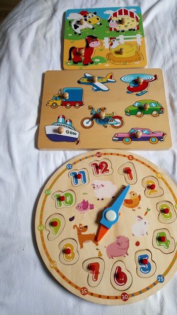 Lot de jouets en bois