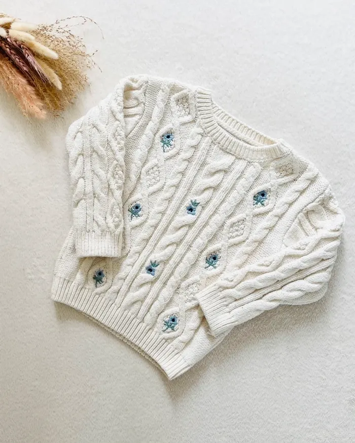 Pull en maille torsadé avec fleurs brodées 4/5 ans - Primark
