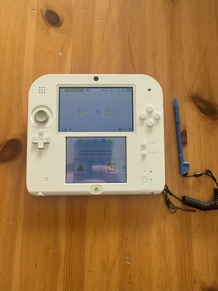 Nintendo 2DS Édition Super Mario Bros 2 Blanche & Rouge - TBE - photo numéro 2