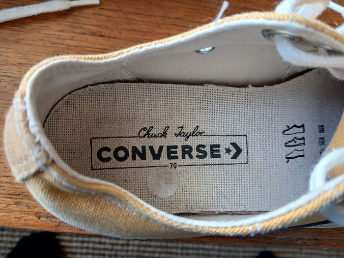 Converses basses jaunes - photo numéro 5