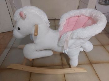 Cheval à bascule Woltu