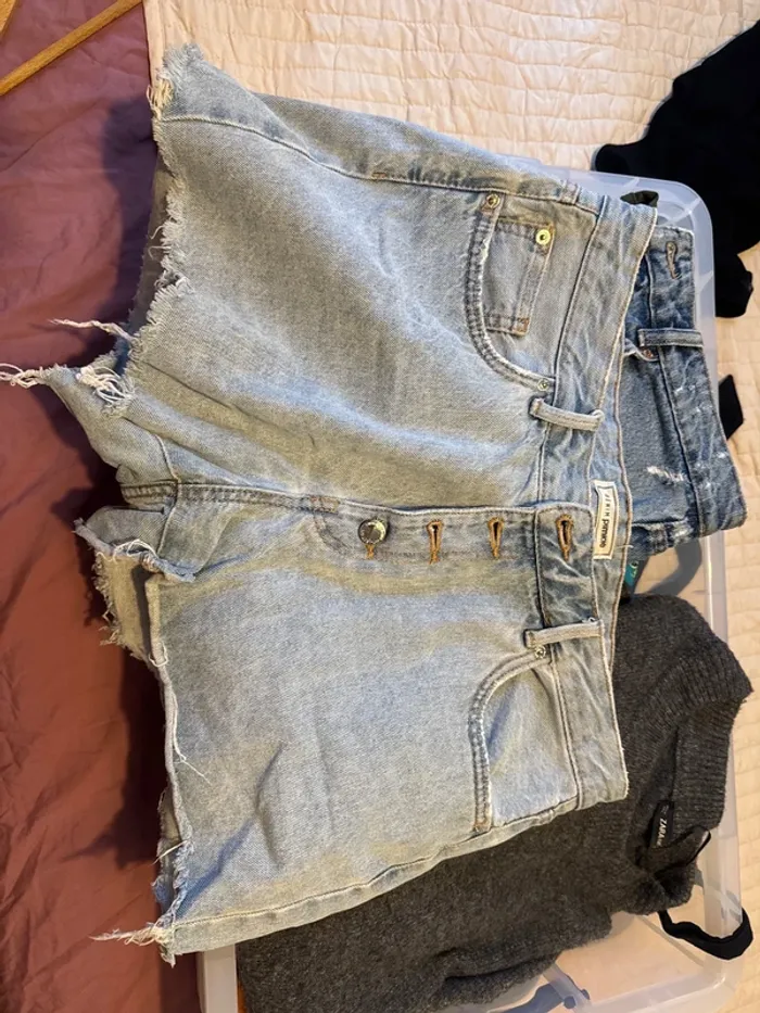 Short en jean pimkie, taille 40 en excellent état
