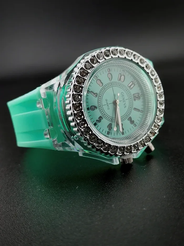Montre verte fluo, argenté style casino