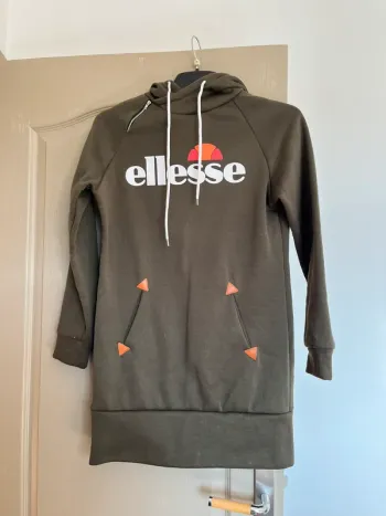 Robe pull ellesse kaki