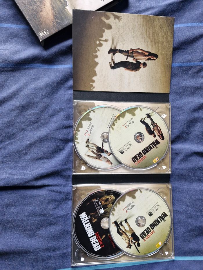 Saga intégrale Walking Dead série saison 2 - photo numéro 9