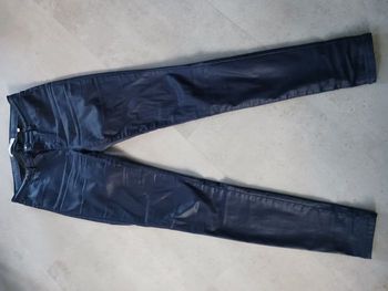 pantalon marine brillant Taille 36 slim Naf naf