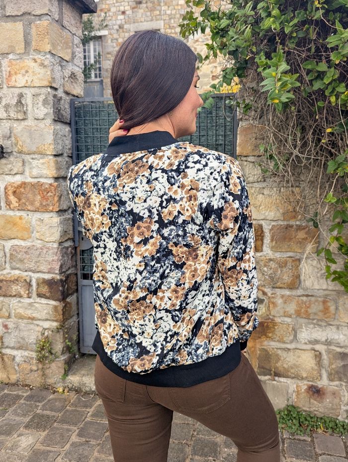 Bomber fluide Vannes couleurs automnales
Taille S/M - photo numéro 5